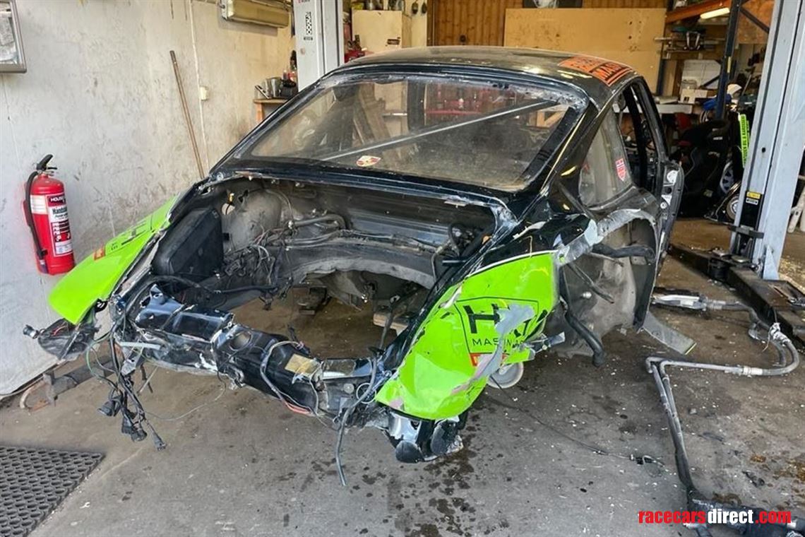 porsche-964-chassi-accident-car-with-registra