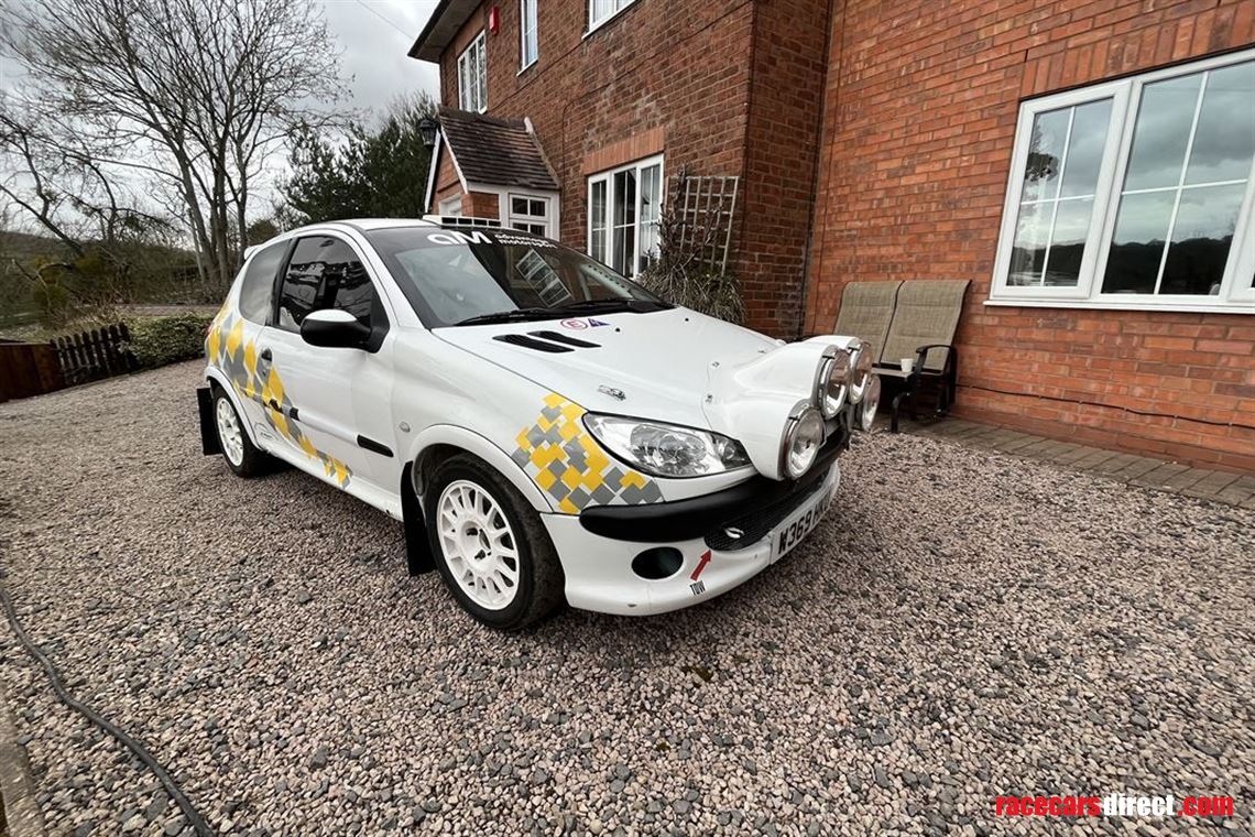 Peugeot 206 Rally Car Peugeot 206 RC Tijdens Een Race In Italië