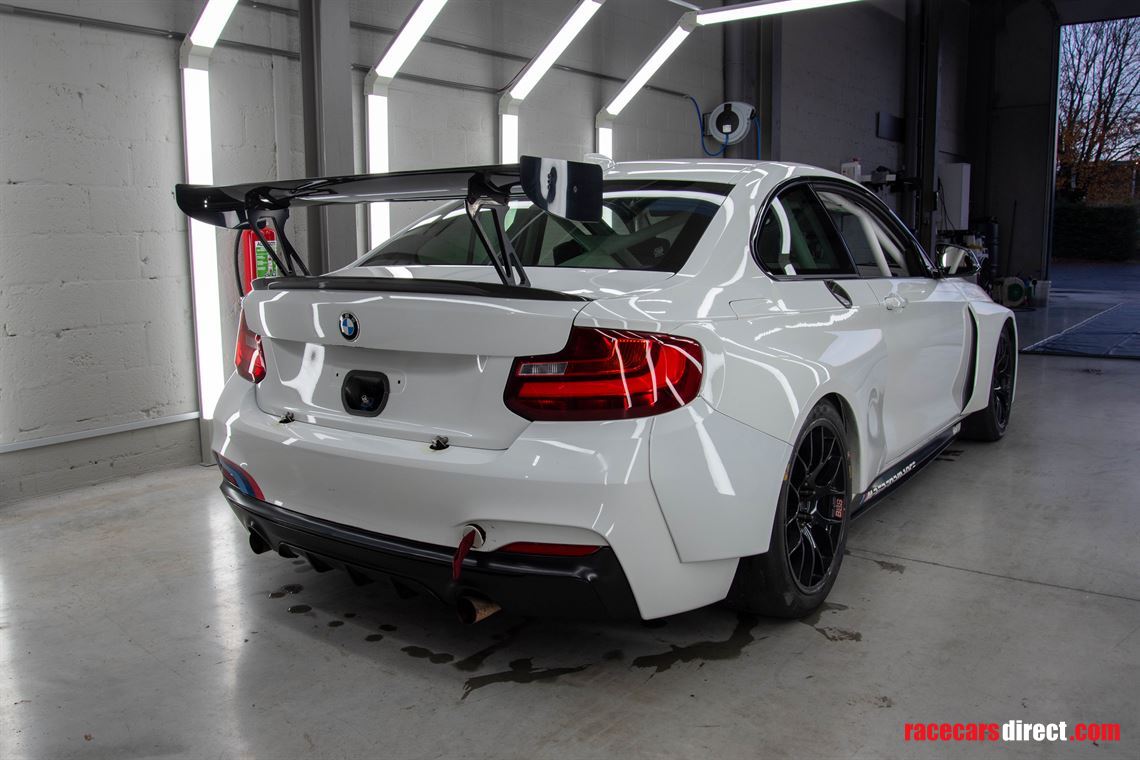 Racecarsdirect.com - BMW M235i Racing