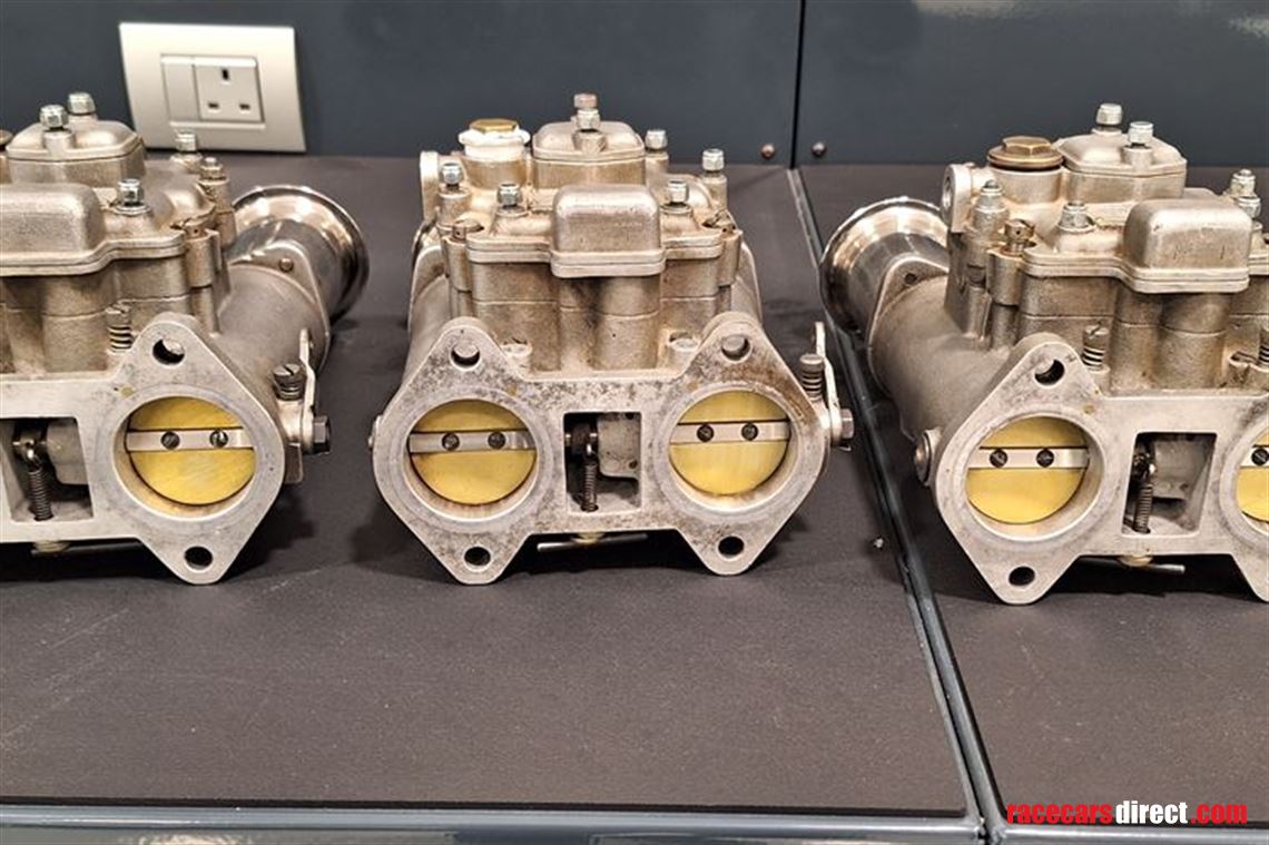 jaguar-lister-38-weber-45-dc03-sandcast-carbu