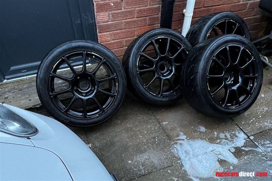 Racecarsdirect.com - 18