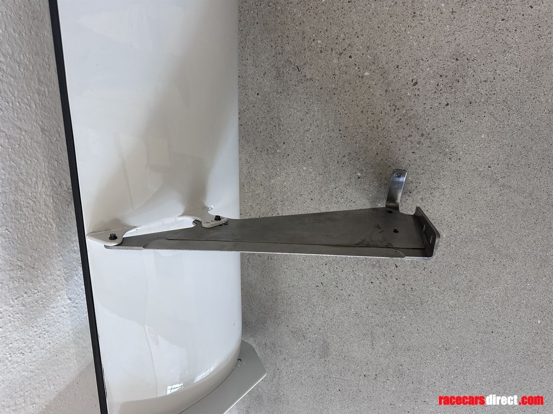 Racecarsdirect.com - Rear wing