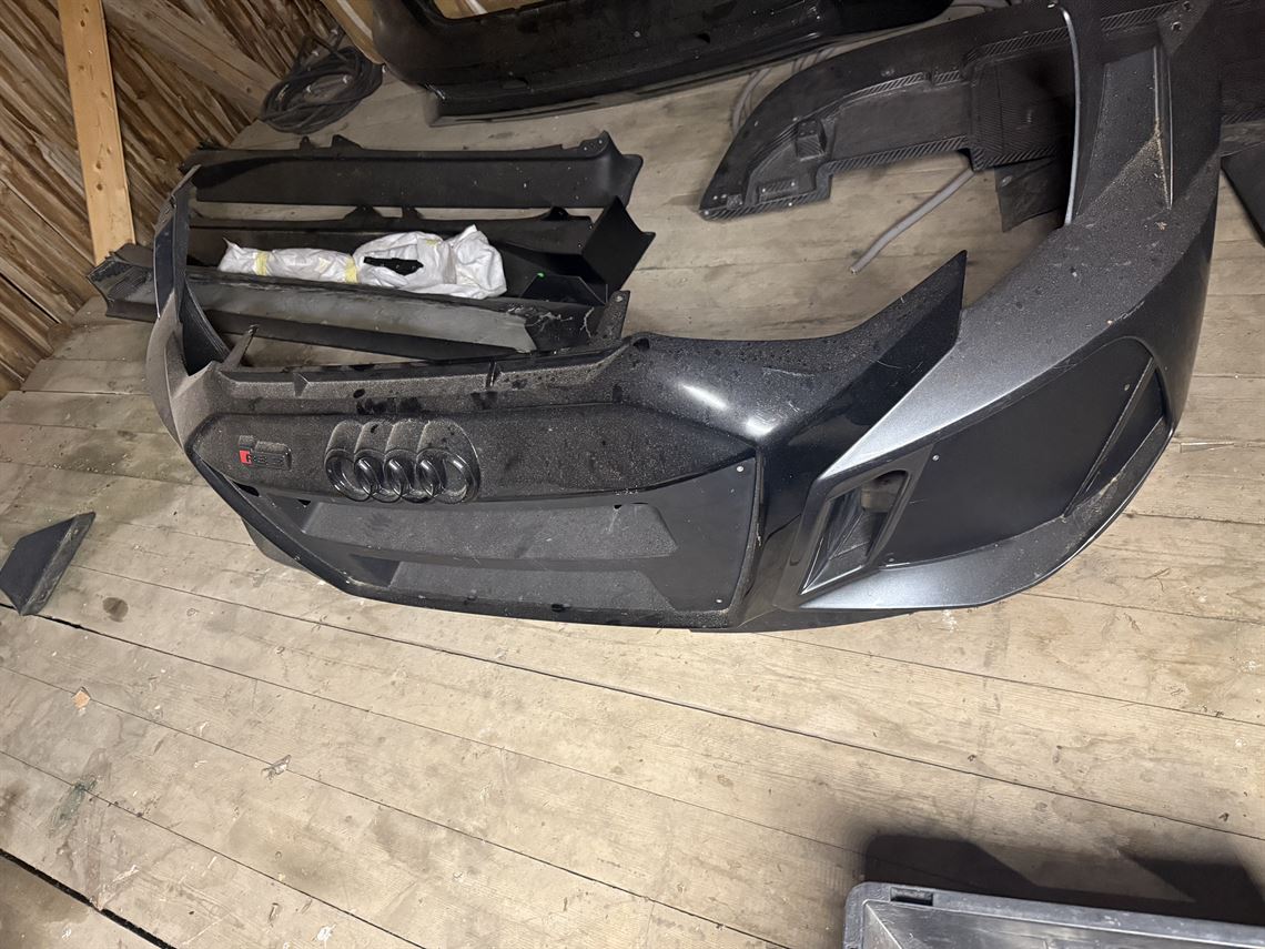 audi-rs3-gen2-tcr-spare-parts-and-gearbox