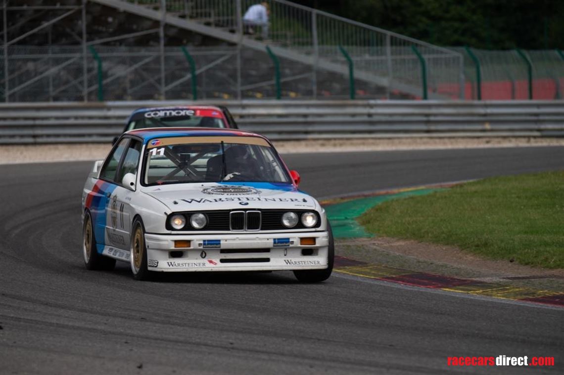 bmw-e30-m3-gra