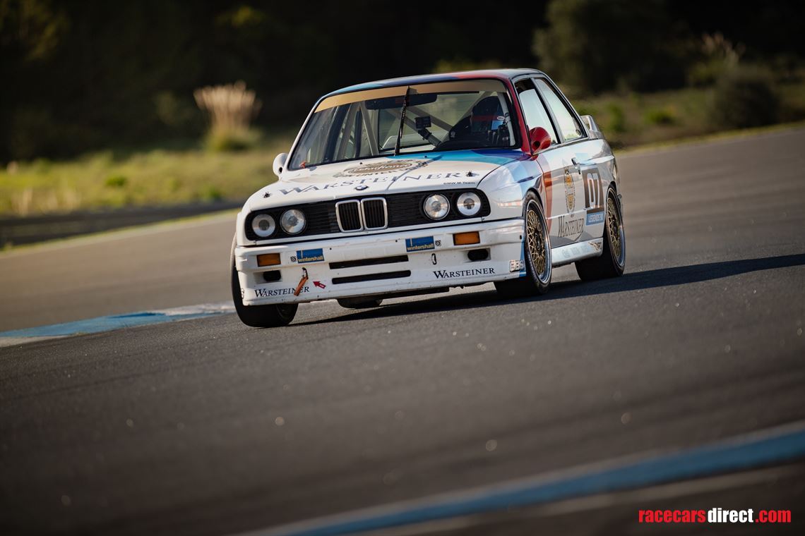 bmw-e30-m3-gra