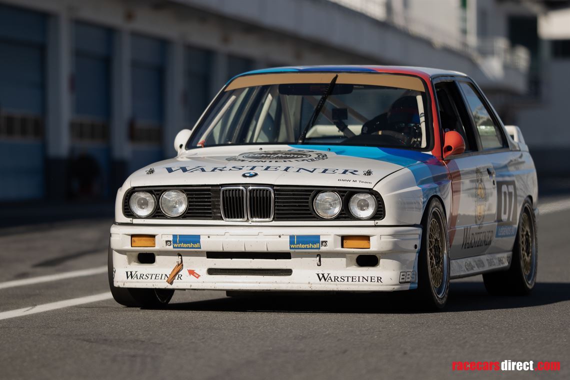 bmw-e30-m3-gra