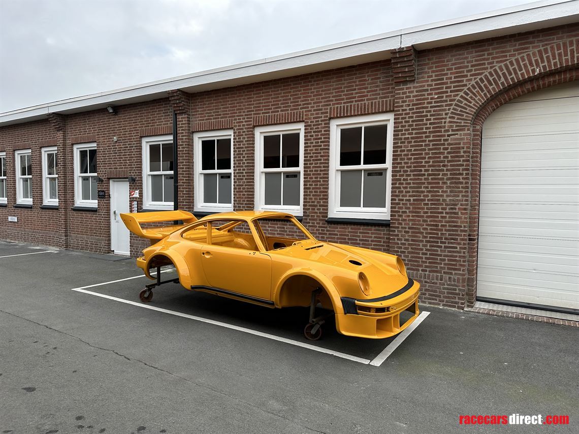 Racecarsdirect.com - Porsche 930/934 Race shell