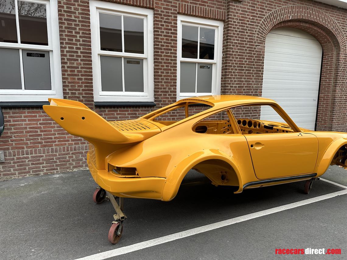 Racecarsdirect.com - Porsche 930/934 Race shell