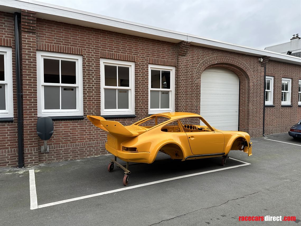 Racecarsdirect.com - Porsche 930/934 Race shell