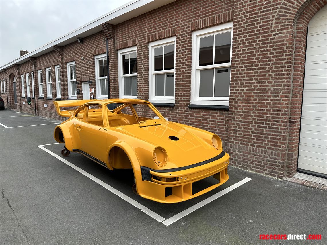 Racecarsdirect.com - Porsche 930/934 Race shell