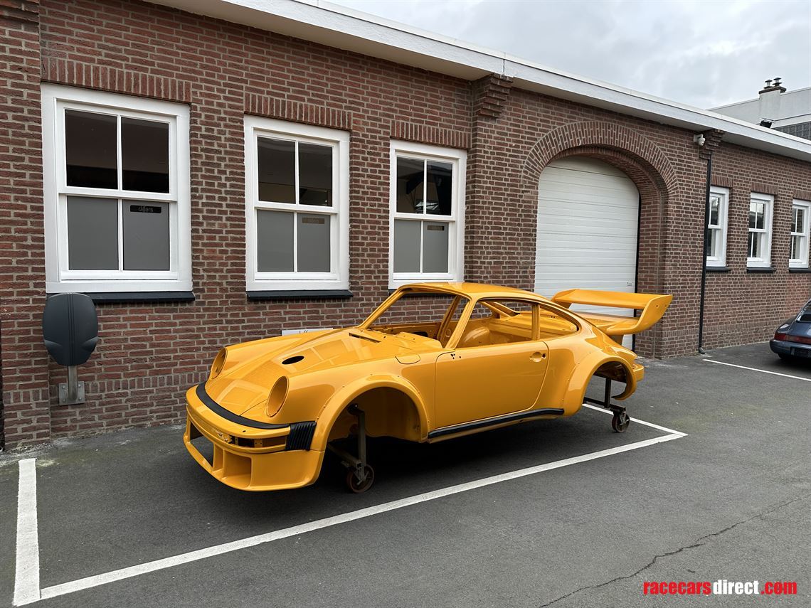 Racecarsdirect.com - Porsche 930/934 Race shell