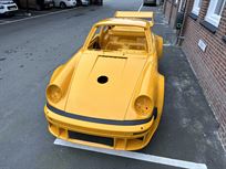 porsche-930934-race-shell