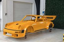 porsche-930934-race-shell