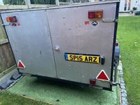 enclosed-race-car-trailer---with-motor-mover