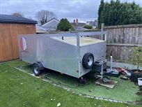 enclosed-race-car-trailer---with-motor-mover