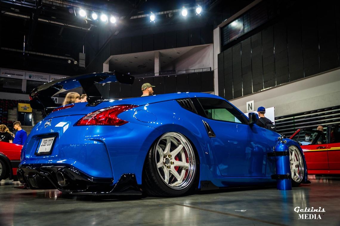 nissan-370z