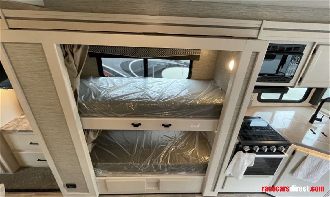 2023-thor-ace-32b-bunkhouse