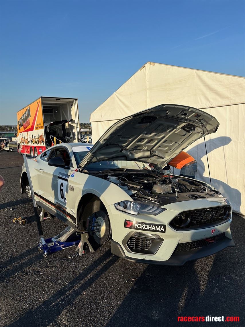 Racecarsdirect.com - Ford Mustang Mach 1 Production Car