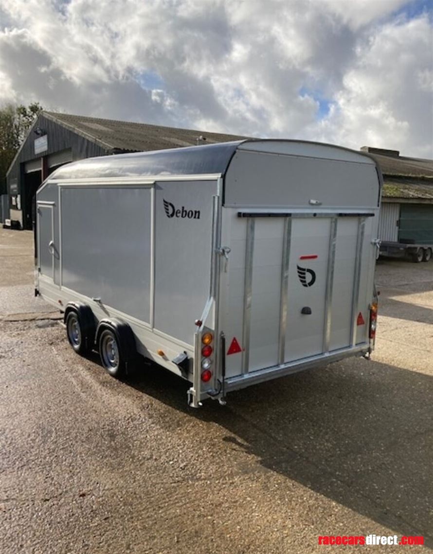 debon-c1000-enclosed-trailer