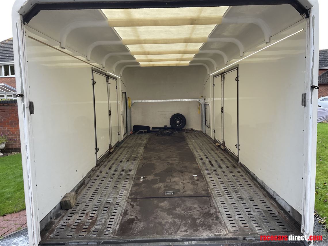 prosporter-twin-axle-covered-trailer