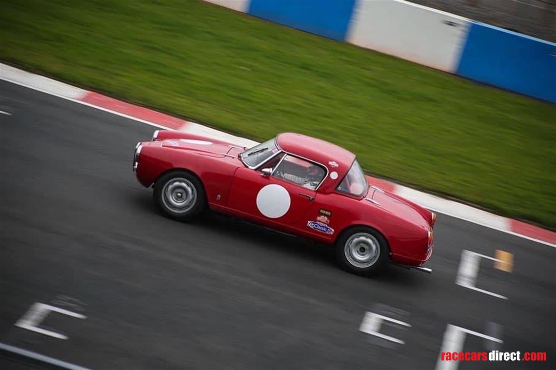 1965-alfa-romeo-giulia-spider-veloce