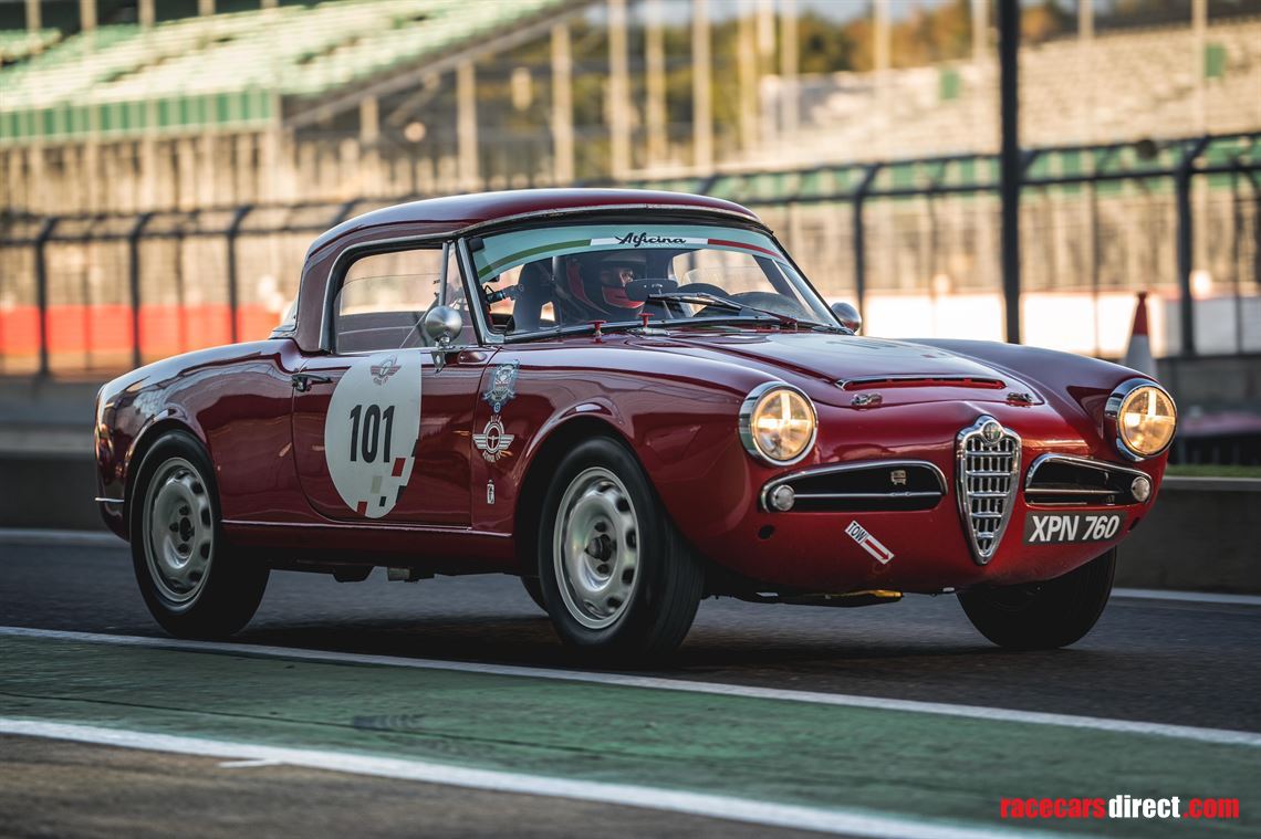 1965-alfa-romeo-giulia-spider-veloce