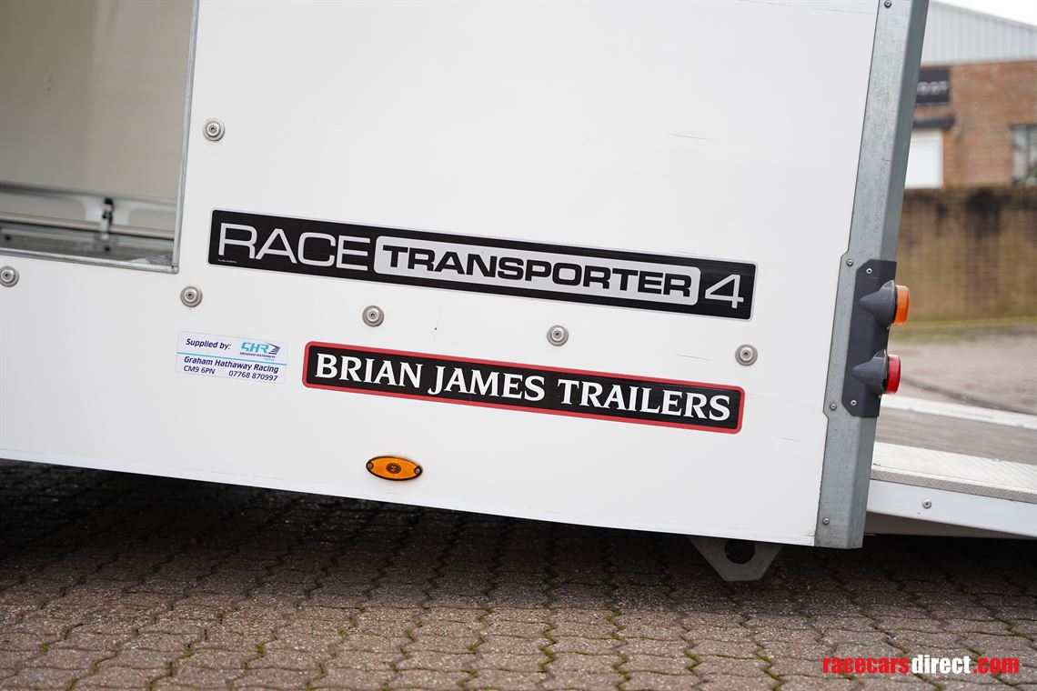2020-brian-james-race-transporter-4-enclosed
