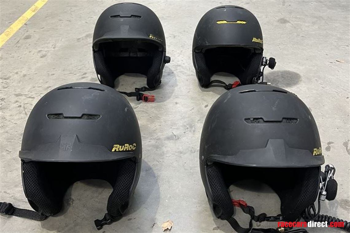 pitstop-helmets