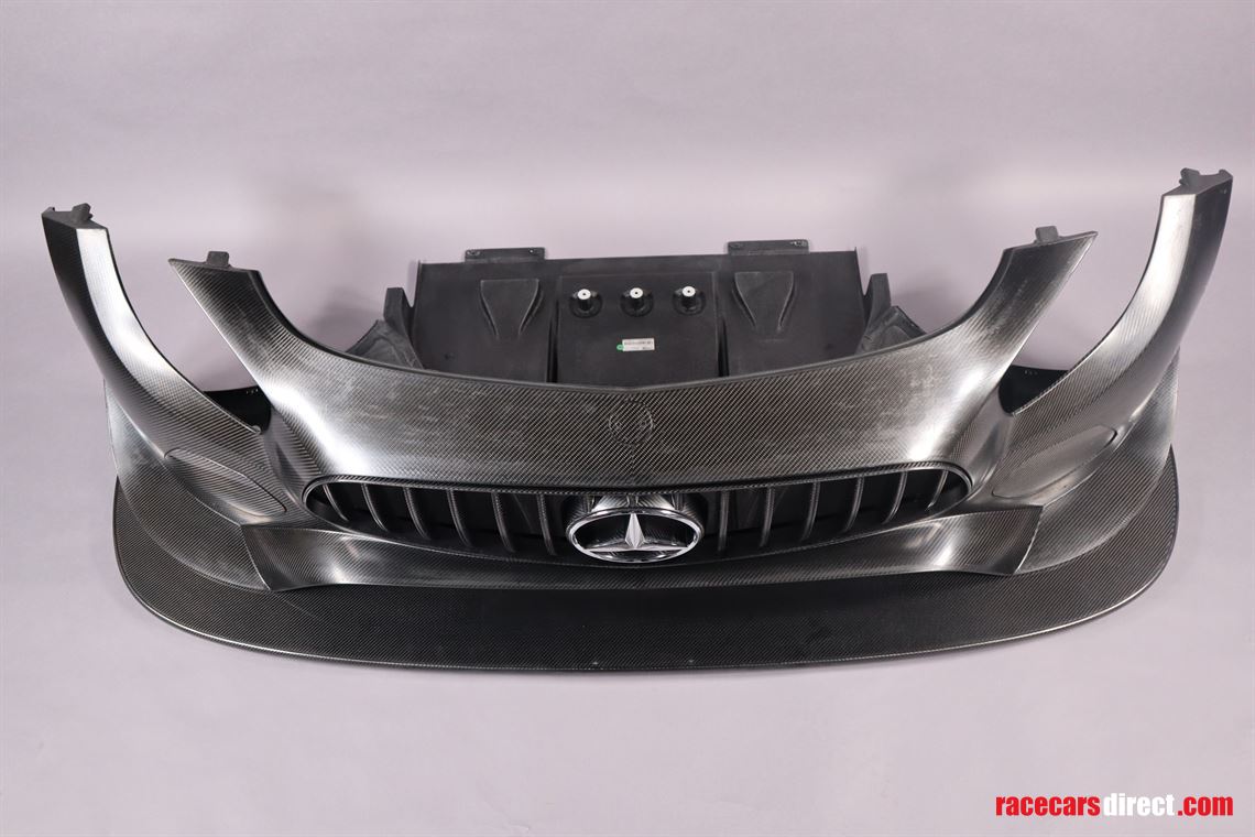 mercedes-amg-gt3-front-bumper-with-front-diff