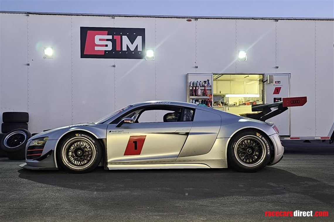 Racecarsdirect.com - Audi R8 LMS