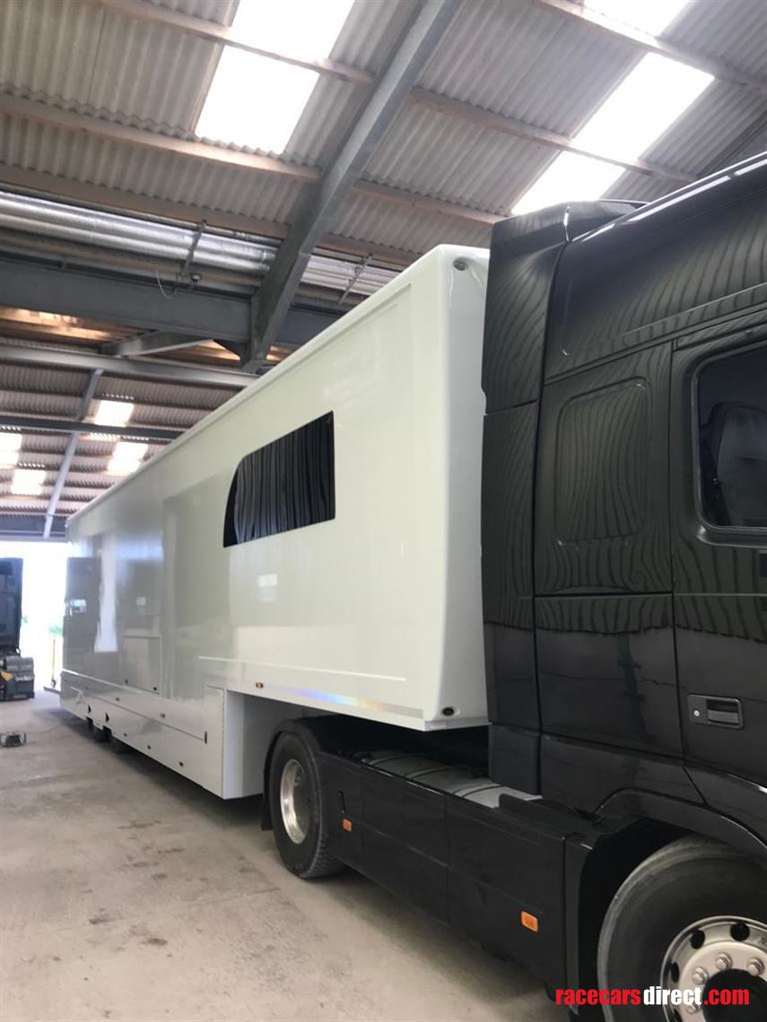 race-trailer-with-office-awning-tractor-unit
