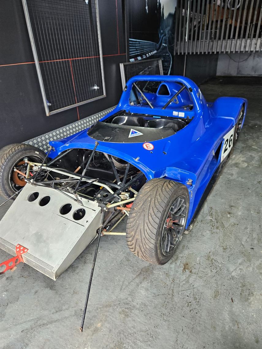 radical-sr3-rolling-chassis