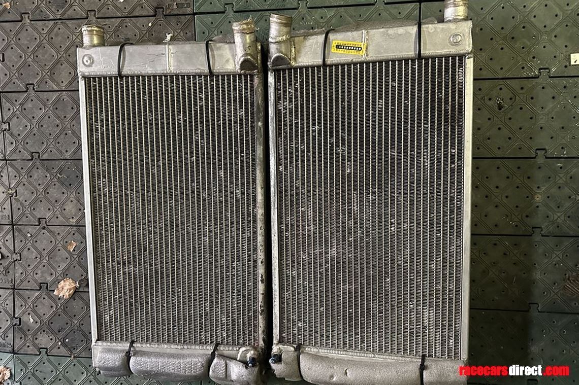 Racecarsdirect.com - 2 Sports car radiators from Jade