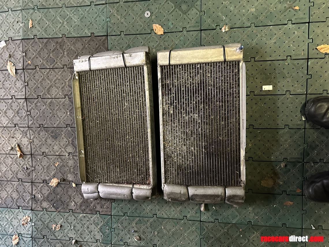 Racecarsdirect.com - 2 Sports car radiators from Jade
