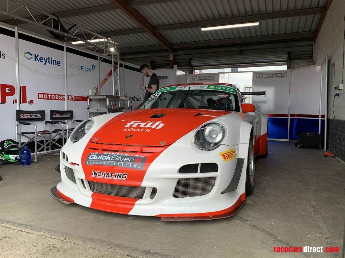2010-porsche-997-gt3-r
