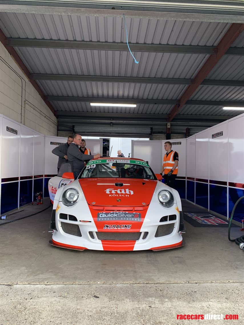 2010-porsche-997-gt3-r