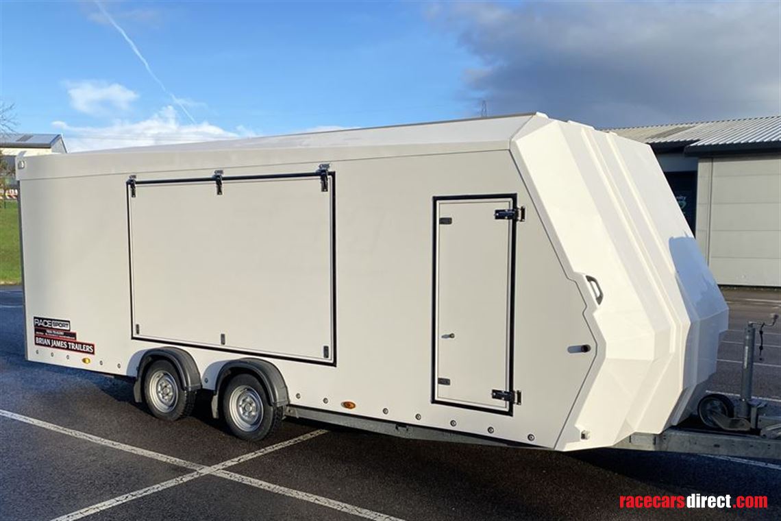 brian-james-race-sport-tarailer