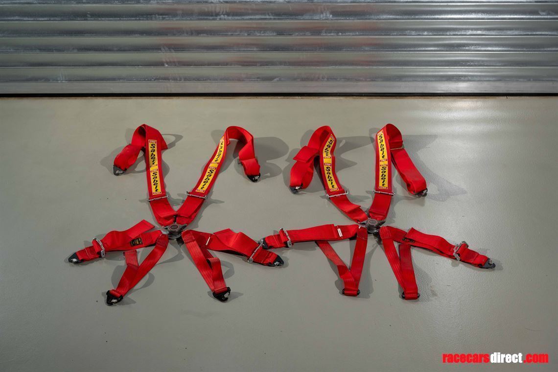 Racecarsdirect.com - Ferrari Challenge Sabelt Race Harness Set