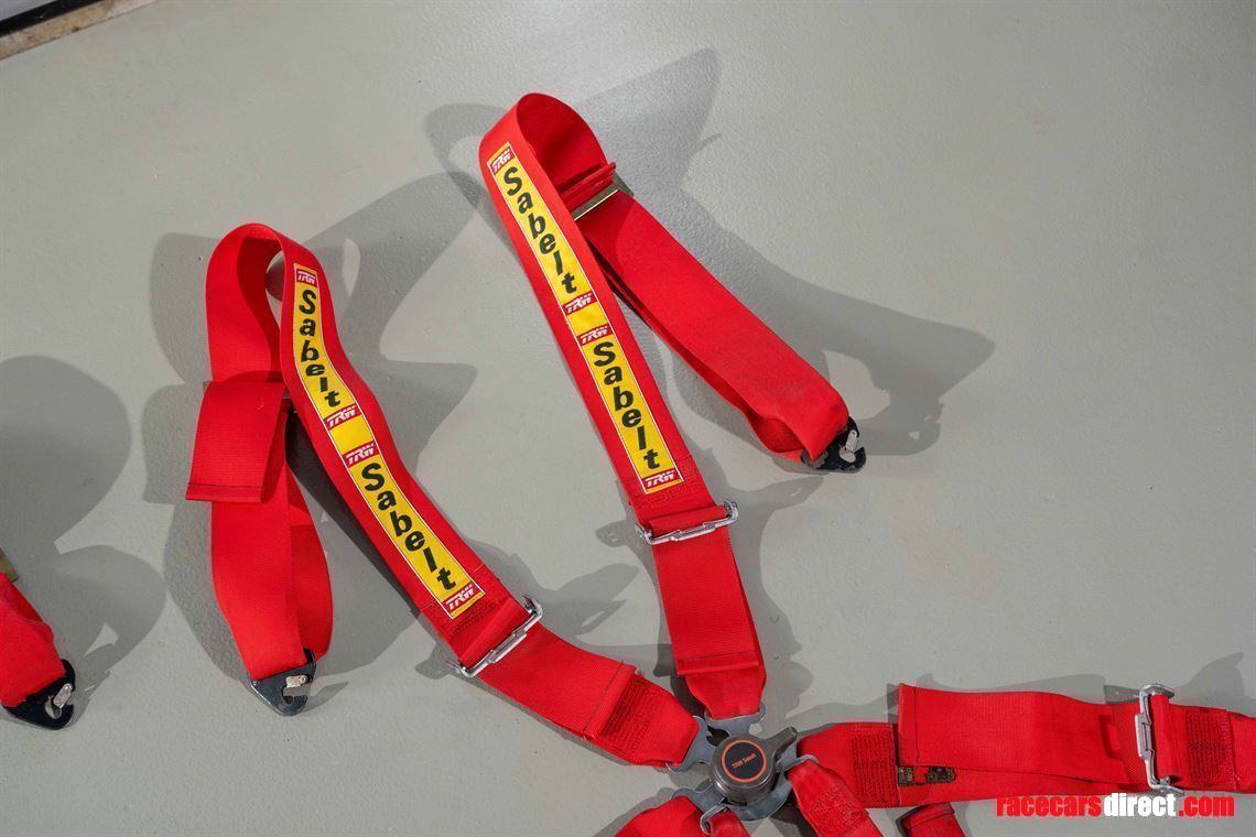 Racecarsdirect.com - Ferrari Challenge Sabelt Race Harness Set