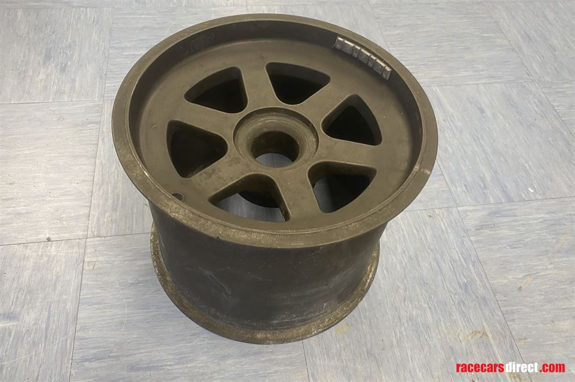 lola-t8950-t9050-and-t9150-front-wheels