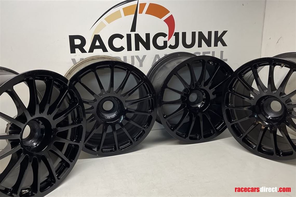 Center Lock Rim Racing Racecarsdirect.com - OZ Centerlock racing wheels.