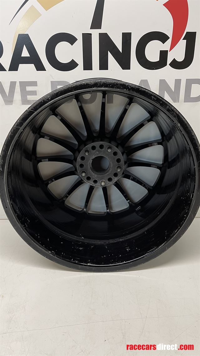 Center Lock Rim Racing Racecarsdirect.com - OZ Centerlock racing wheels.