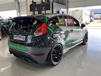 ford-fiesta-st240