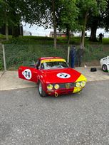 alfa-romeo-2000-gtv-1974