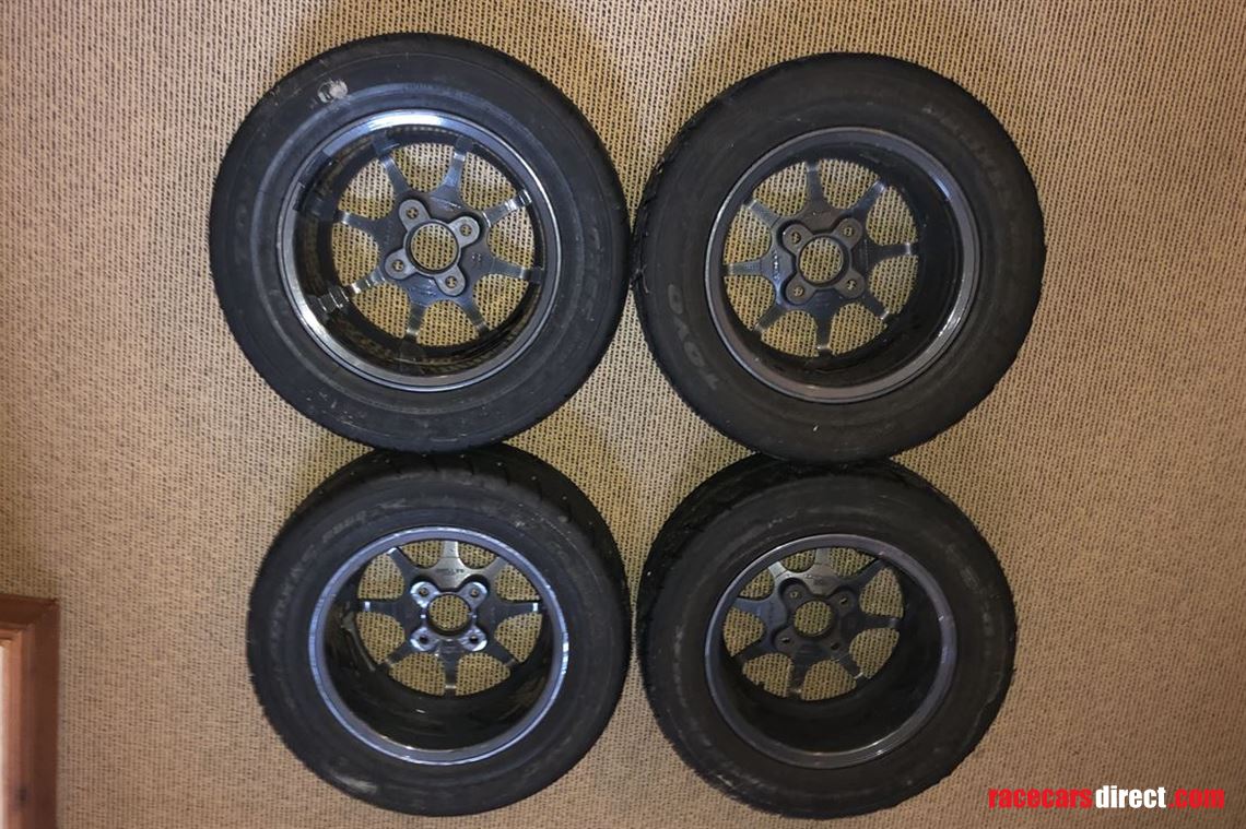 4-x-caterham-wheels-fitted-with-toyo-888