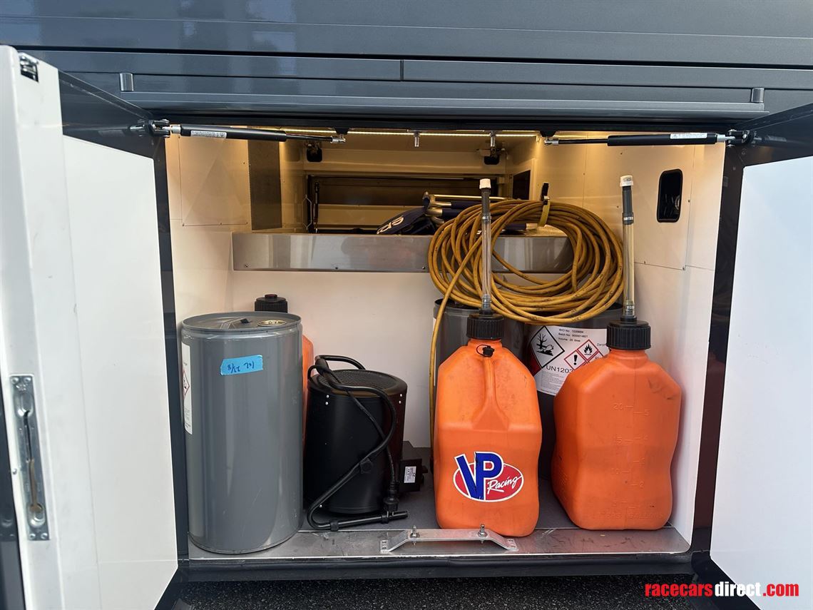 Racecarsdirect.com - STX Racing transporter w/large living - NEW PRICE