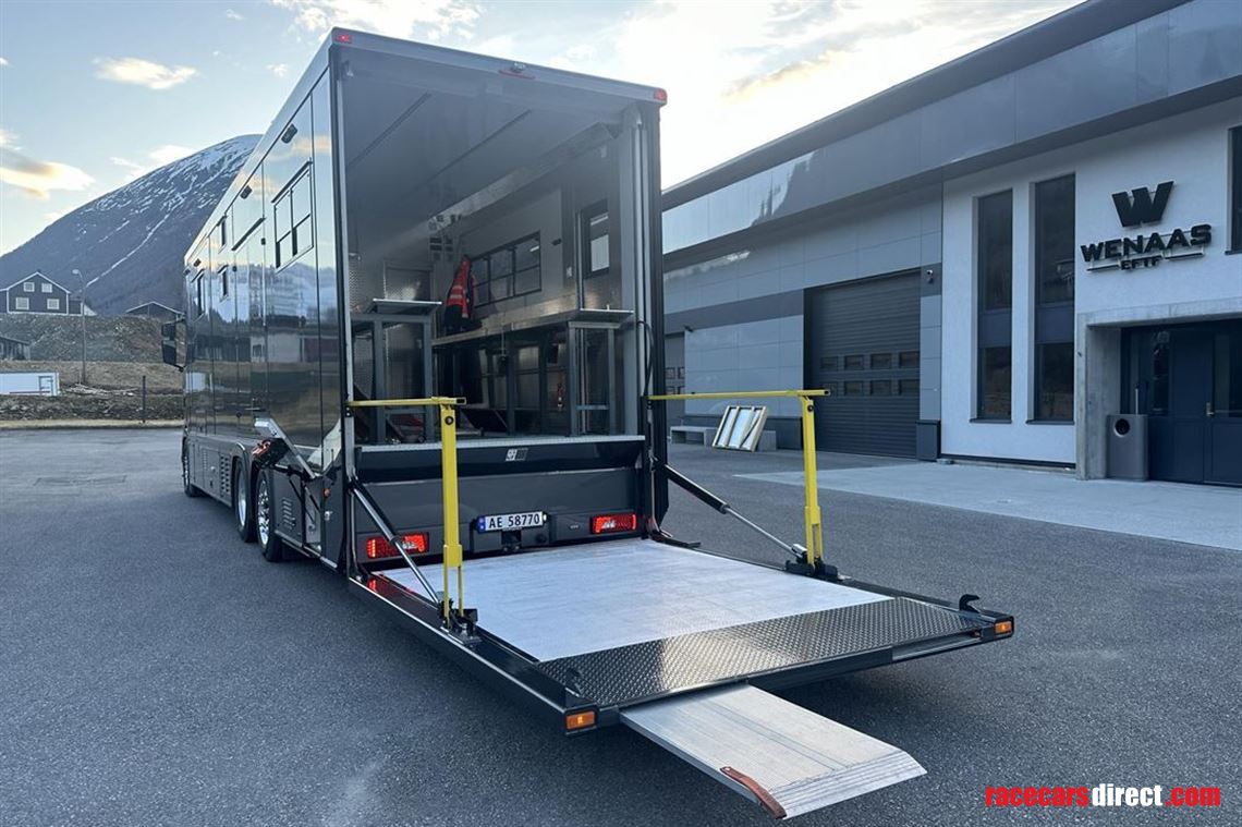 Racecarsdirect.com - STX Racing transporter w/large living - NEW PRICE
