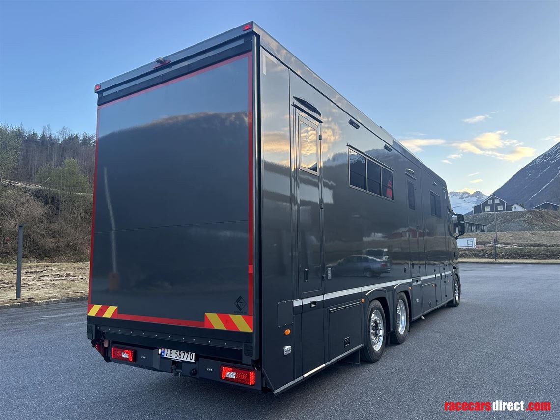 Racecarsdirect.com - STX Racing transporter w/large living - NEW PRICE