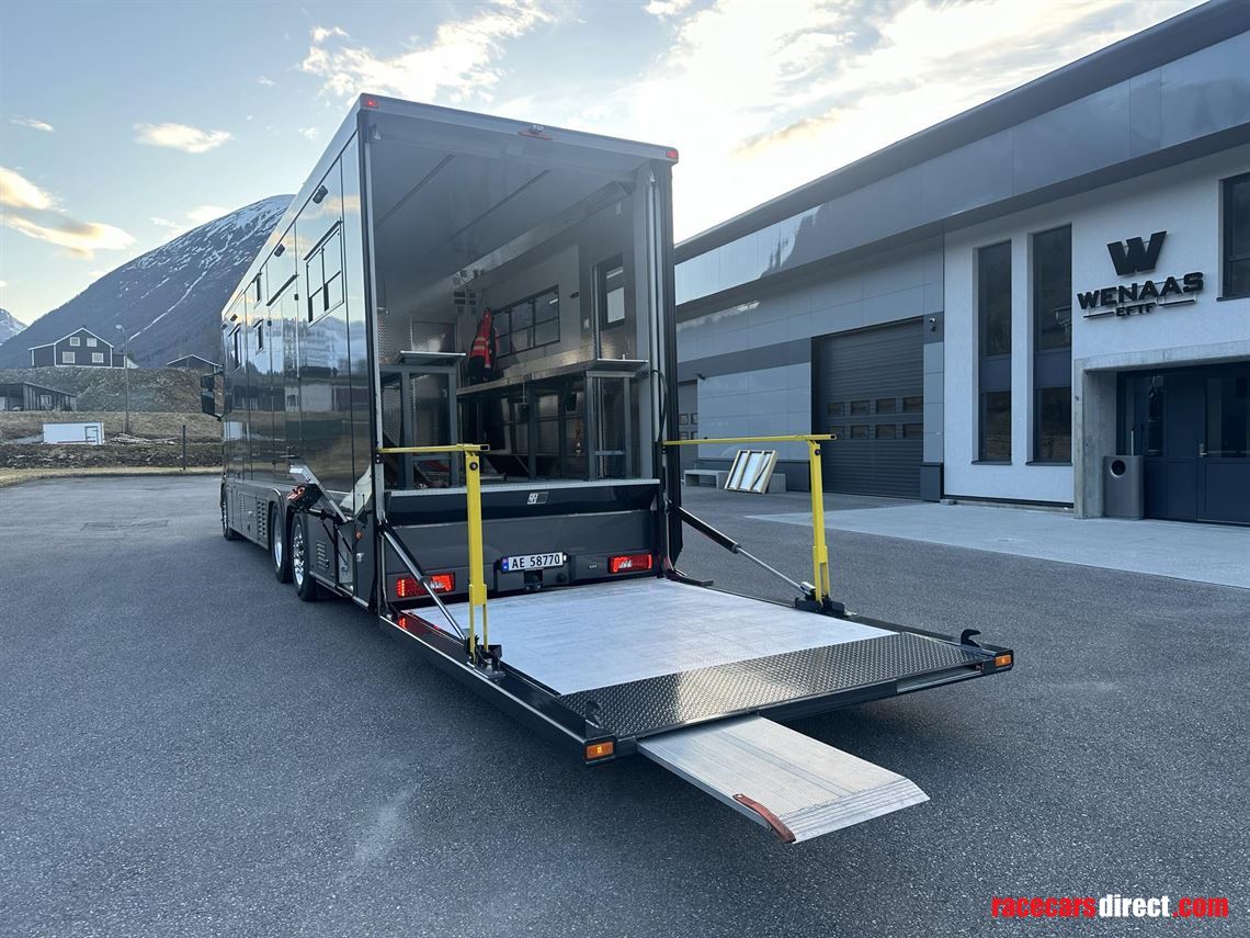 Racecarsdirect.com - STX Racing transporter w/large living - NEW PRICE