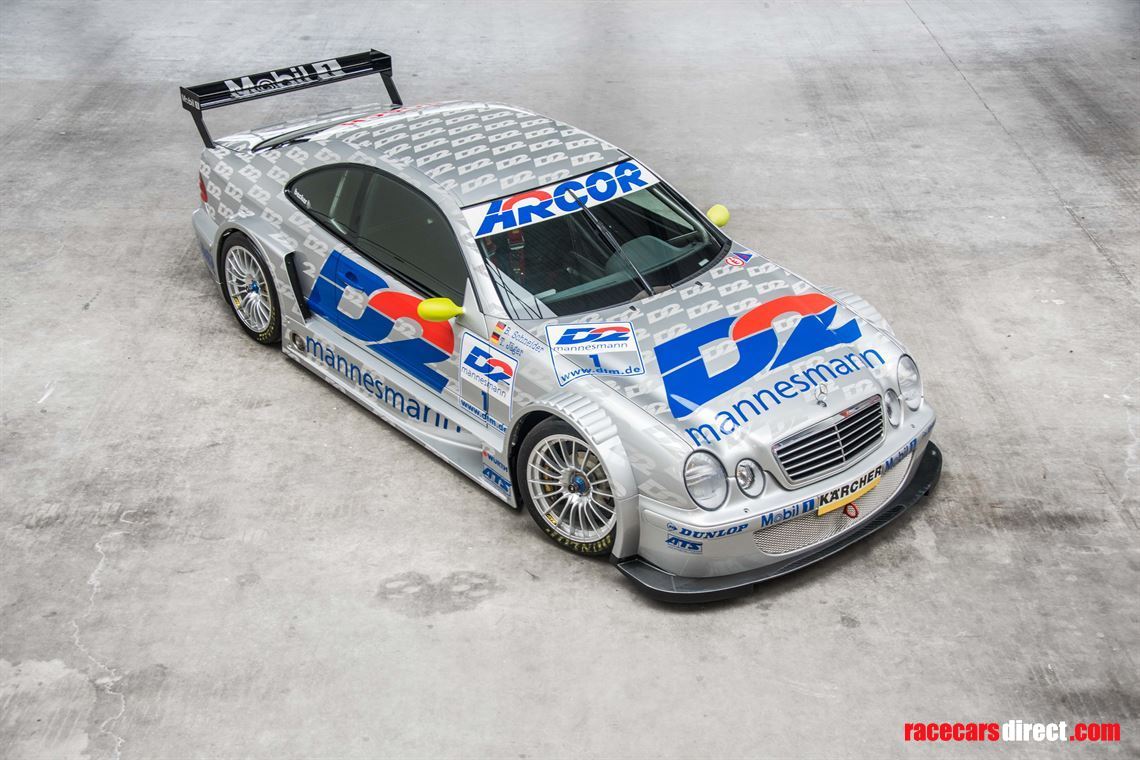 dtm-amg-mercedes-hwa-official-show-car